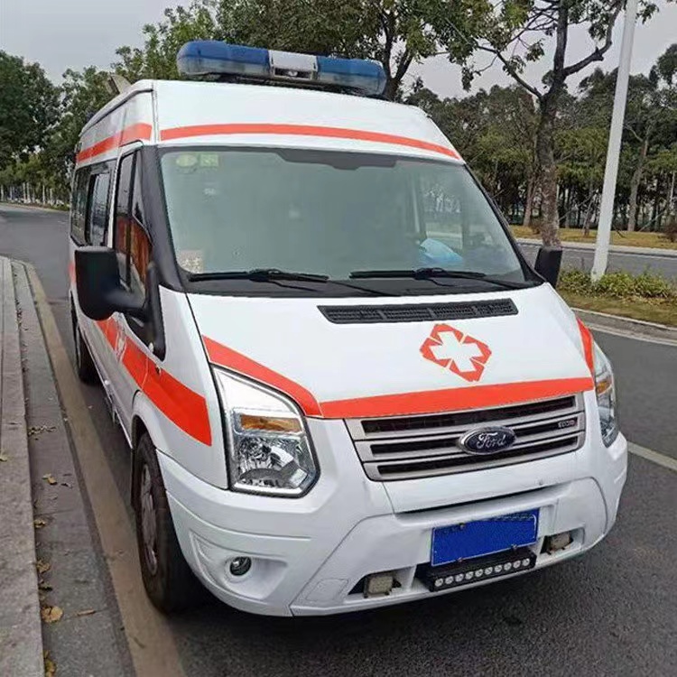 上犹用途不同，救护车装备标准也不同